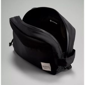 Lululemon travel bag